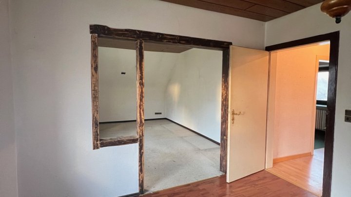 Wieder im Angebot!!!! Freistehendes 1-Familienhaus in zentraler Lage von Lebach zu verkaufen