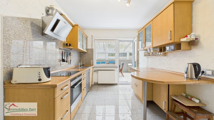 MERZIG-STADTNÄHE: EINFAMILIENHAUS MIT GROSSEM GRUNDSRÜCK