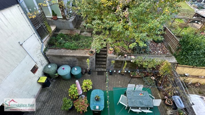 PERL: 4-FAMILIENHAUS MIT GARTEN UND GARAGE IN RUHIGER WOHNLAGE!