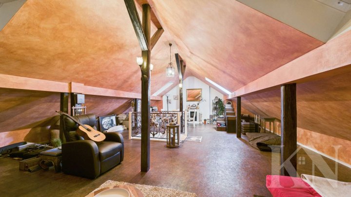 Vielseitiges Ein- bis Zweifamilienhaus in Saarbrücken-Güdingen!