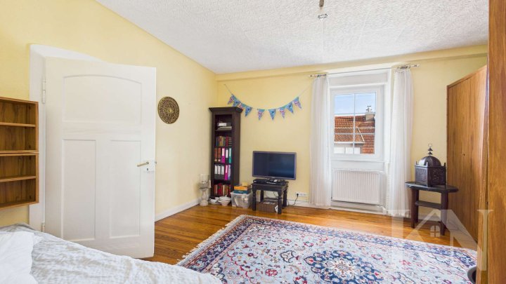 Vielseitiges Ein- bis Zweifamilienhaus in Saarbrücken-Güdingen!