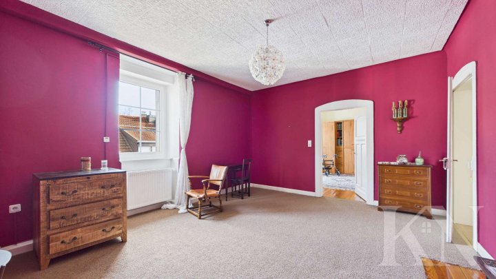 Vielseitiges Ein- bis Zweifamilienhaus in Saarbrücken-Güdingen!