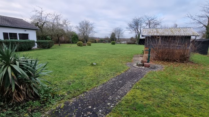 Außergewöhnliches Einfamilienhaus in traumhafter Lage für Grundstücksliebhaber zu vermieten