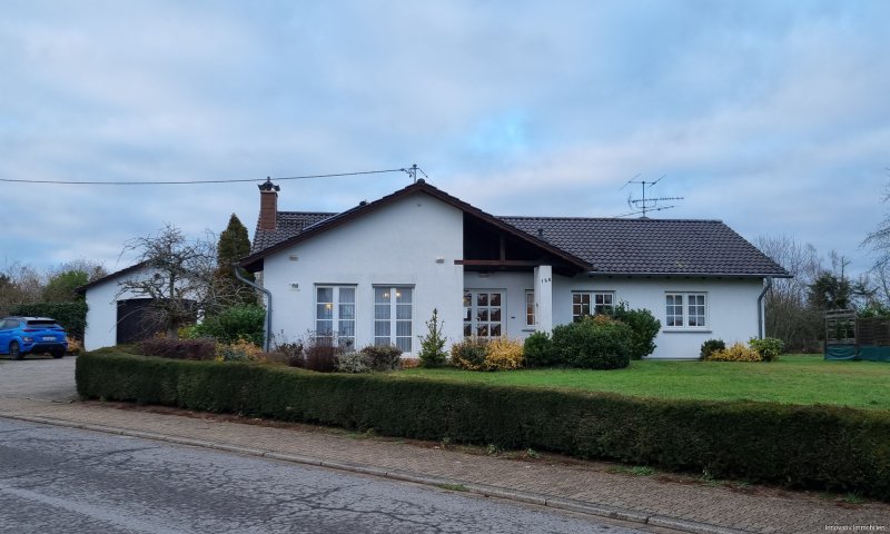 Außergewöhnliches Einfamilienhaus in traumhafter Lage für Grundstücksliebhaber zu vermieten