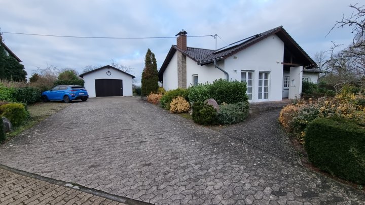 Außergewöhnliches Einfamilienhaus in traumhafter Lage für Grundstücksliebhaber zu vermieten