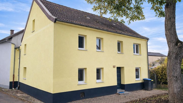 Reserviert !Hochwertig modernisiertes Einfamilienhaus in attraktiver Wohnlage