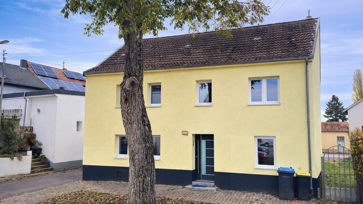 Reserviert !Hochwertig modernisiertes Einfamilienhaus in attraktiver Wohnlage
