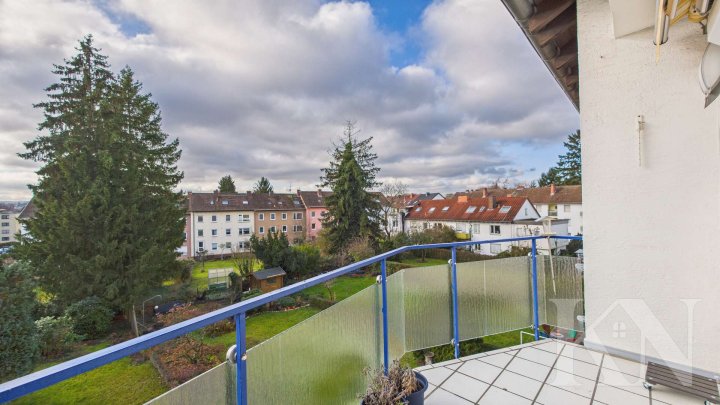 Gepflegte 3-Zimmer-Wohnung mit Balkon & Garage in zentraler Lage – Saarbrücken-Rodenhof