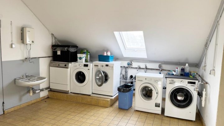 Große 6 ZKB-ETW mit 2 Balkone & Aufzug in Riegelsberg!