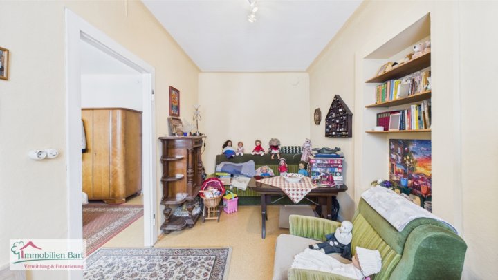 PERL: GEPFLEGTES WOHNHAUS / 4 SCHLAFZIMMER/ 2 BÄDER / GARTEN UND GARAGE