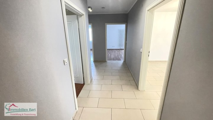 PERL: CHARMANTE ERDGESCHOSSWOHNUNG / 3 SCHLAFZIMMER / RUHIGE LAGE!