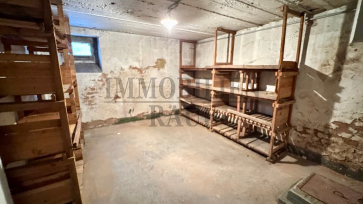 FREISTEHENDES 1 FAMILIENHAUS MIT GARTEN UND GARAGE - RENOVIERUNGSBEDARF - IN DUDWEILER-SÜD