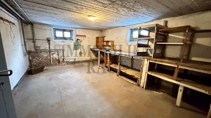 FREISTEHENDES 1 FAMILIENHAUS MIT GARTEN UND GARAGE - RENOVIERUNGSBEDARF - IN DUDWEILER-SÜD