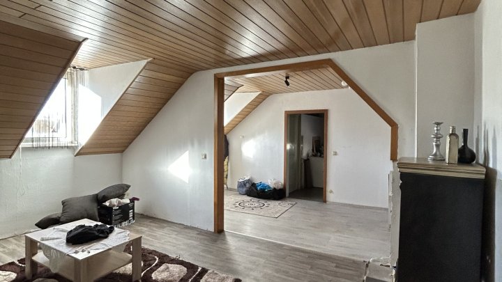 Zweifamilienhaus mit Gewerbeeinheit in Landsweiler - Reden zu verkaufen 