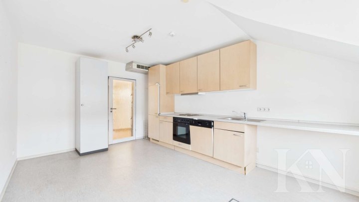 Büroflächen mit großem Konferenzraum – flexibel nutzbar auf drei Etagen in Dillingen!