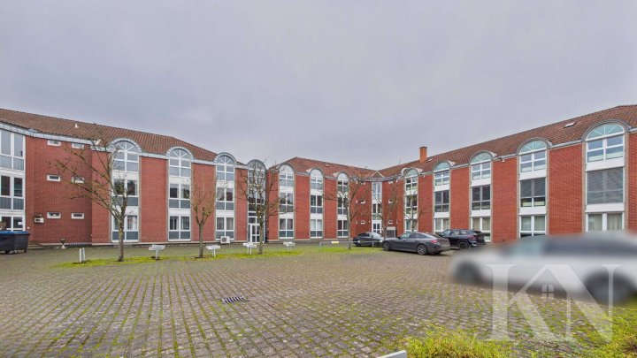 Büroflächen mit großem Konferenzraum – flexibel nutzbar auf drei Etagen in Dillingen!