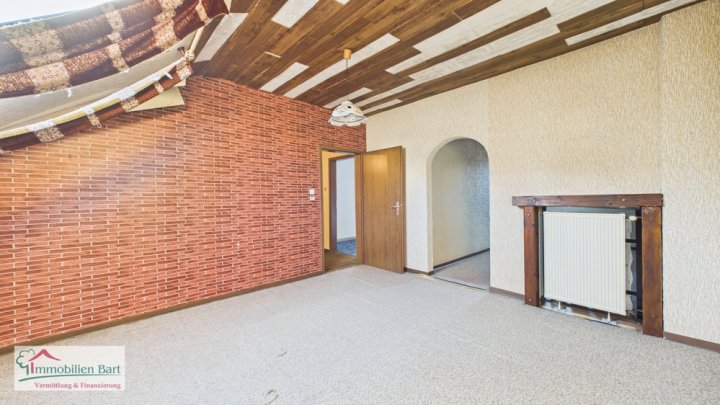 MERZIG: WOHNHAUS MIT GARTEN UND GARAGE IN ZENTRALER LAGE!