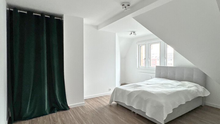 Sanierte 2-ZKB mit EBK am Beethovenplatz, perfekte City-Lage