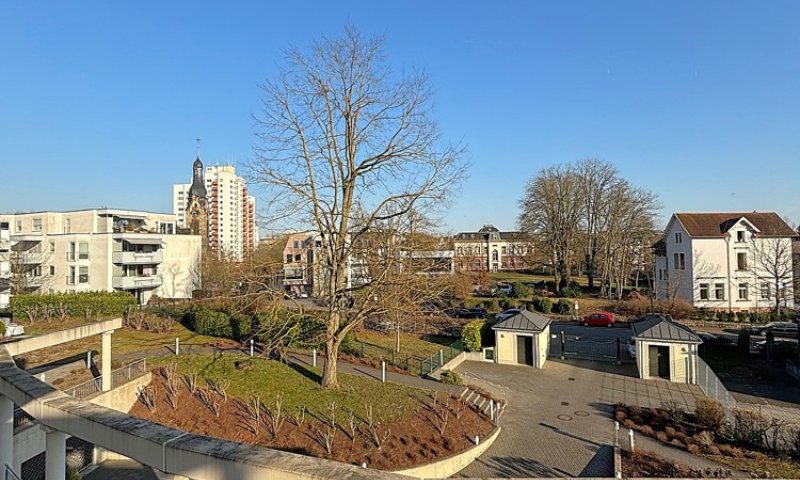 Möblierte 2-ZKB-Wohnung mit EBK, Garage und Balkon im Park Vauban