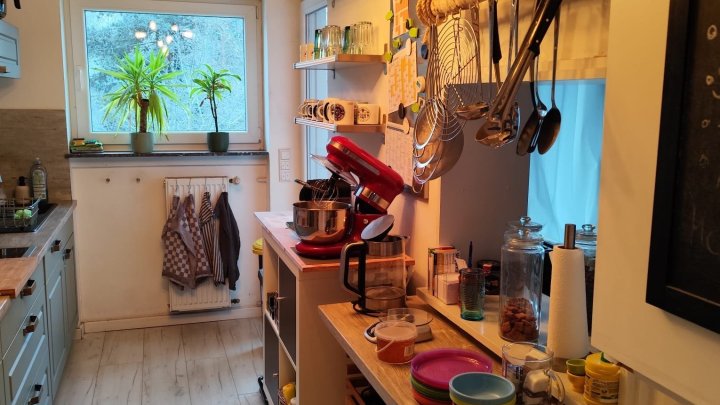 Zweifamilienhaus mit Gewerbeeinheit in Riegelsberg-OT zu verkaufen