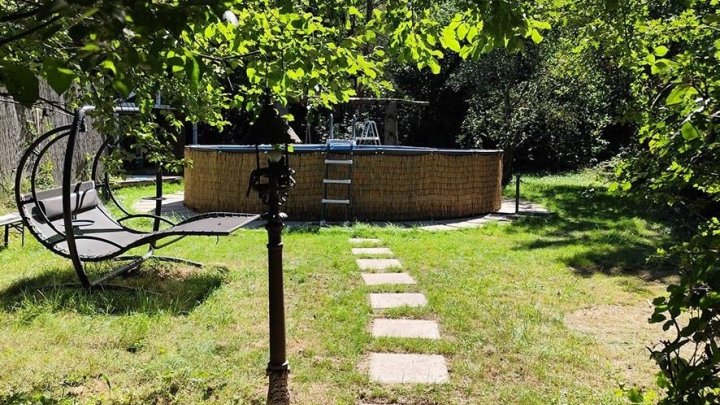 Zweifamilienhaus mit Gewerbeeinheit in Riegelsberg-OT zu verkaufen