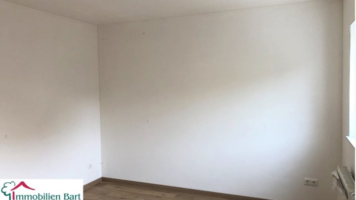 NEUBAU IN SONNIGER LAGE MIT TERRASSE, GARTEN UND GARAGE!