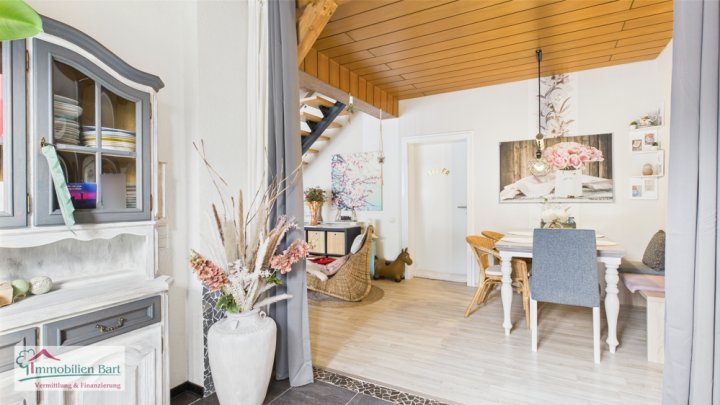 236 M² WOHNFLÄCHE / 2 WOHNUNGEN / NATUR PUR / TOP LAGE IN MERZIG