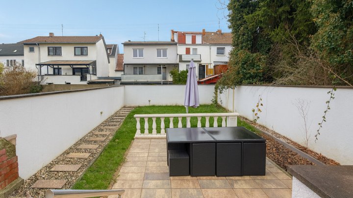 Modernisiertes Reihenhaus mit Garten in Wadgassen-Hostenbach