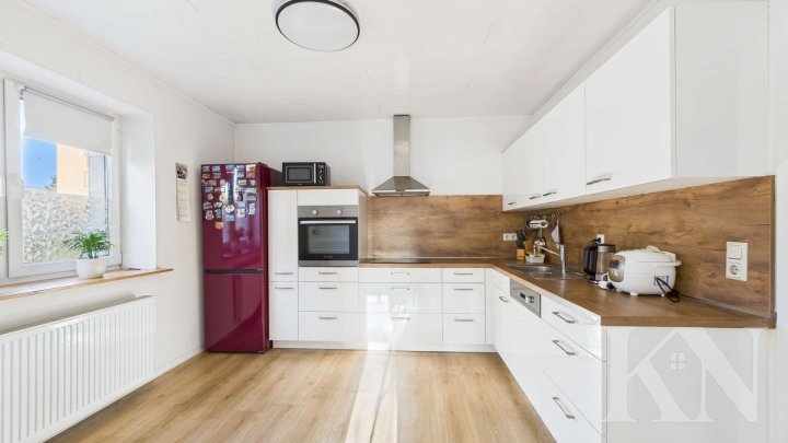 Gemütliches Einfamilienhaus mit Holzofen, Garage, Balkon & Garten – Ihr neues Zuhause in Nohfelden!