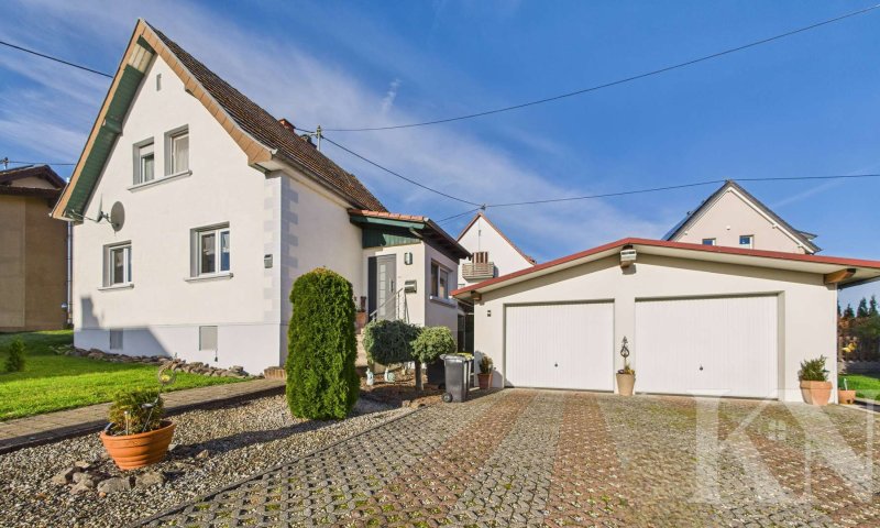 Gemütliches Einfamilienhaus mit Holzofen, Garage, Balkon & Garten – Ihr neues Zuhause in Nohfelden!