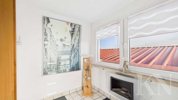 Gemütliches Einfamilienhaus mit Holzofen, Garage, Balkon & Garten – Ihr neues Zuhause in Nohfelden!