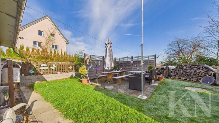 Gemütliches Einfamilienhaus mit Holzofen, Garage, Balkon & Garten – Ihr neues Zuhause in Nohfelden!