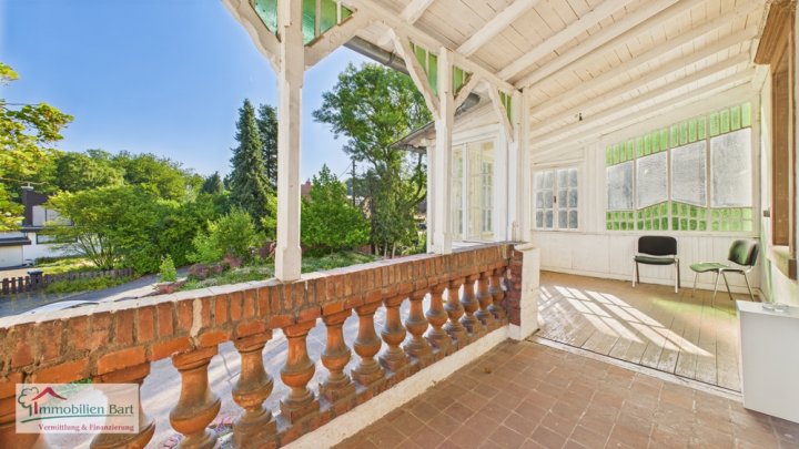 NÄHE SAARLOUIS / FIRMENSITZ / VILLA AUF 30 AR