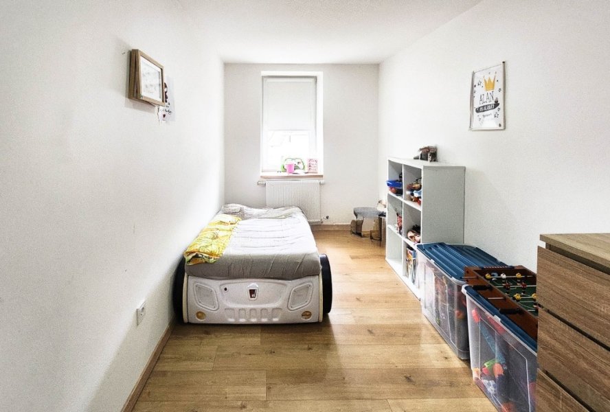 OG rechts einladendes Kinderzimmer