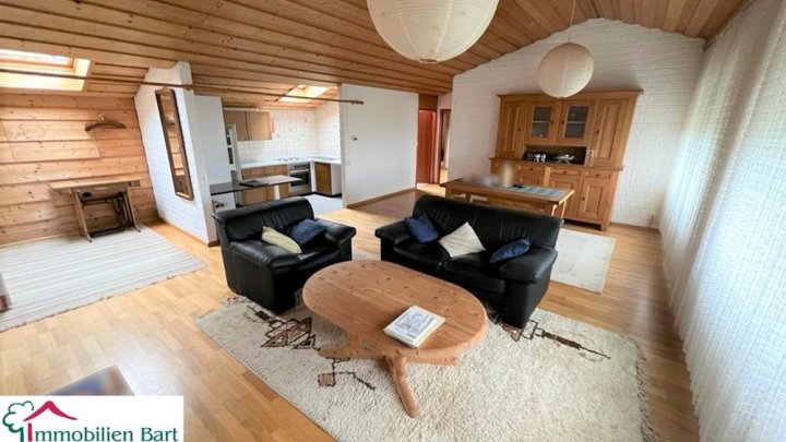 PERL: 3 WOHNUNGEN + 2 BAUGRUNDSTÜCKE (17 AR) GRENZE L-REMICH