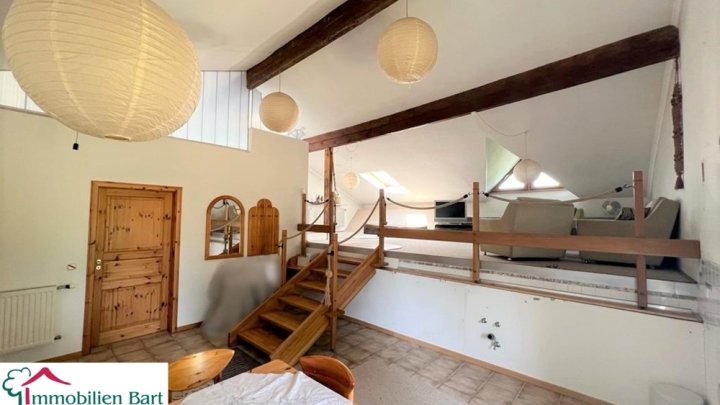 PERL: 3 WOHNUNGEN + 2 BAUGRUNDSTÜCKE (17 AR) GRENZE L-REMICH