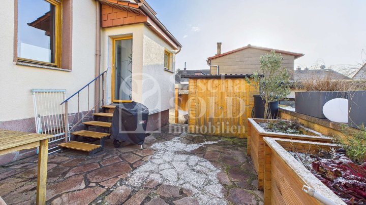 Gepflegtes Einfamilienhaus mit 4 Zimmern, 2 Bädern, Terrasse, Carport - Nähe Stadtpark St. Ingbert