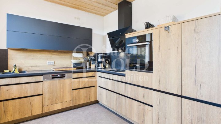 Gepflegtes Einfamilienhaus mit 4 Zimmern, 2 Bädern, Terrasse, Carport - Nähe Stadtpark St. Ingbert