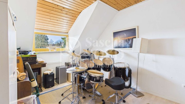 Gepflegtes Einfamilienhaus mit 4 Zimmern, 2 Bädern, Terrasse, Carport - Nähe Stadtpark St. Ingbert