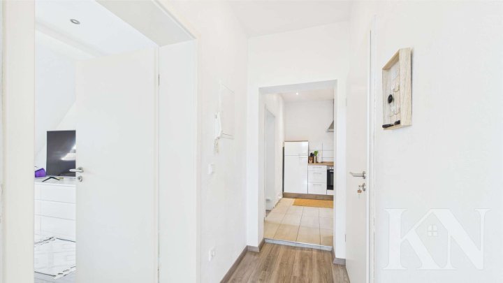 Einziehen & wohlfühlen: Sanierte 4-Zimmer-Dachgeschosswohnung in Brebach