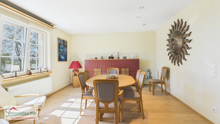 RENOVIERTER BAUERNHOF AUF 45 AR! / IDEAL FÜR TIERFREUNDE & HOBBYSCHRAUBER!