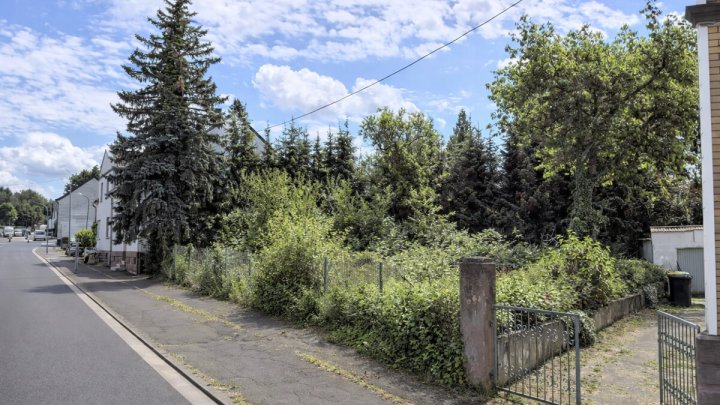 Zentral gelegenes Grundstück mit Baupotenzial in Neunkirchen-Wellesweiler