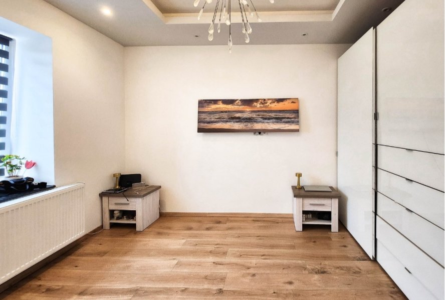 Eines von insgesamt drei Schlafzimmern