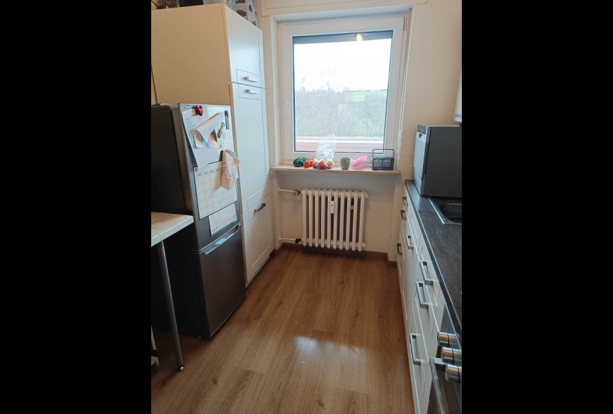 Küche mit Einbauküche 2