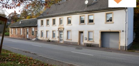 Außenansicht ehemaliges Gasthaus und Wohnhaus