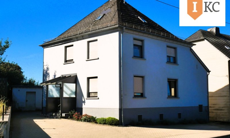 Renoviertes Einfamilienhaus in Hermeskeil – Großzügiges Familienheim mit Terrasse und großem Garten !!