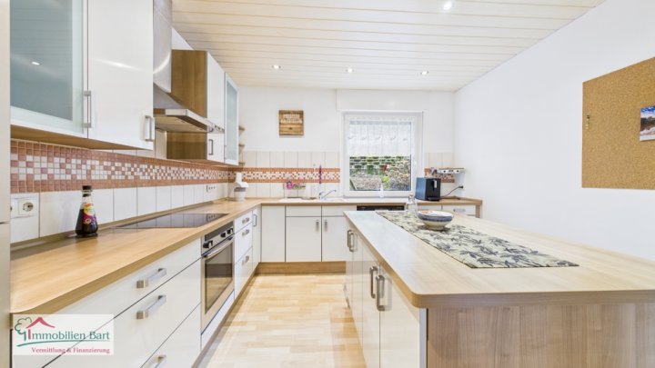 MERZIG: STADTNAHE DUPLEX-WOHNUNG MIT 3 SCHLAFZIMMERN!