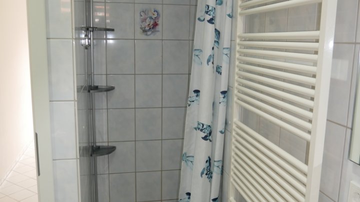 Gepflegtes, kernsaniertes Reihenhaus, Einziehen - Wohlfühlen - Saarbrücken-Herrensohr