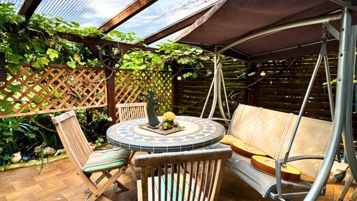 Freistehender Bungalow mit Garten + Garage - ca. 254m² Gesamtfläche