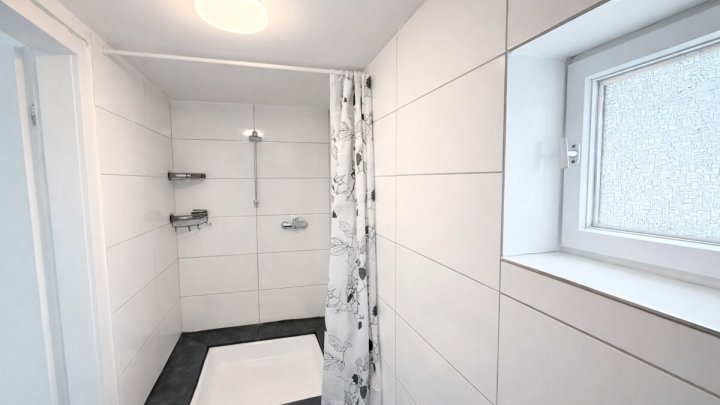 Großes Einfamilienhaus mit Garten in Wallerfangen-St. Barbara